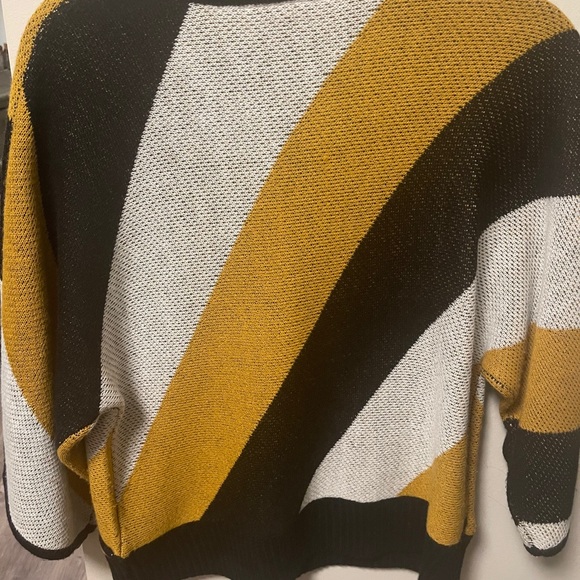 Top from Cleo - Picture 2 of 4